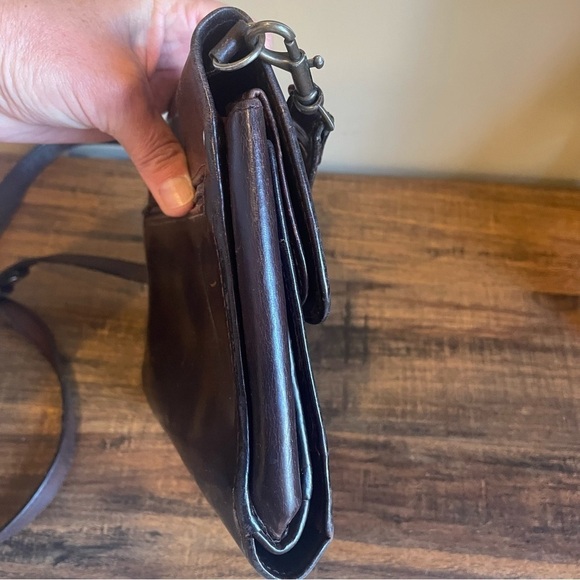 Vintage Dark Brown Leather Tri Fold Crossbody Wallet - Picture 11 of 12